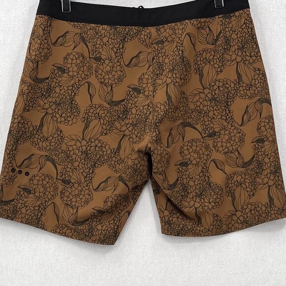 VUORI The Rise Board Shorts Mens 32 Brown Black Floral Swim Trunks Pocket - Picture 6 of 14